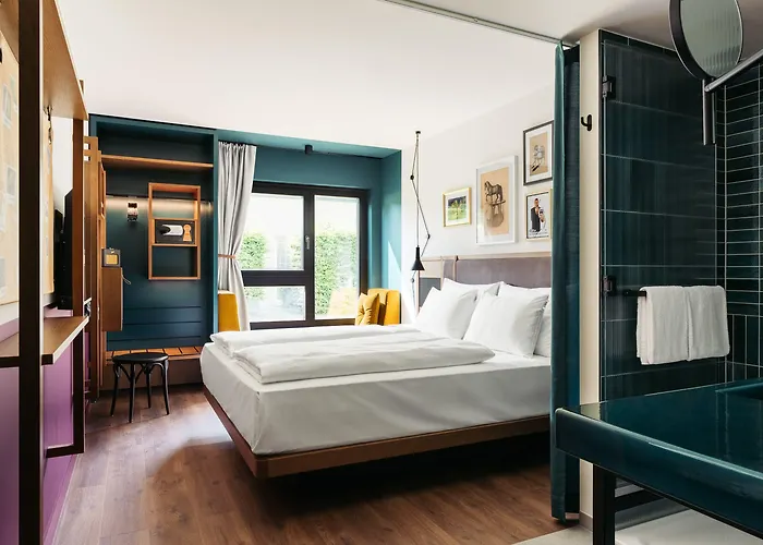 Schani Uno Hotel