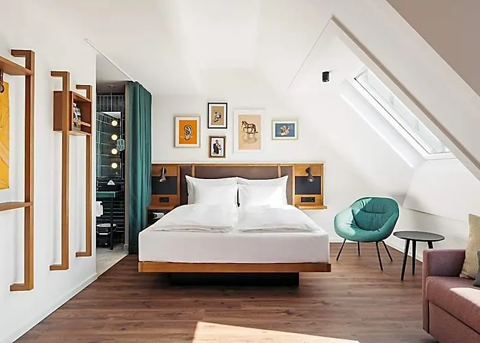 Schani Uno Hotel