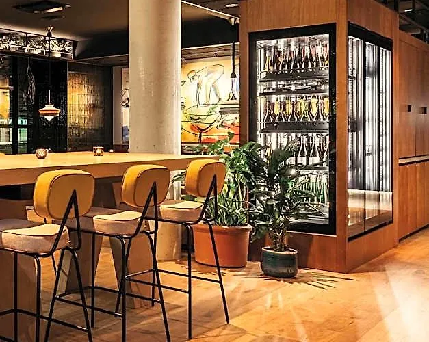 Schani Uno Hotel 4*